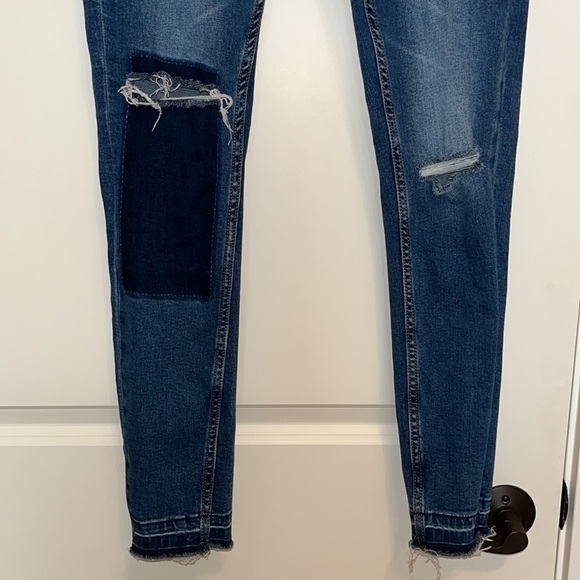 UMGEE Distressed Dark Wash Mid rise Skinny Ankle Jean Women’s size 28 - Picture 4 of 10